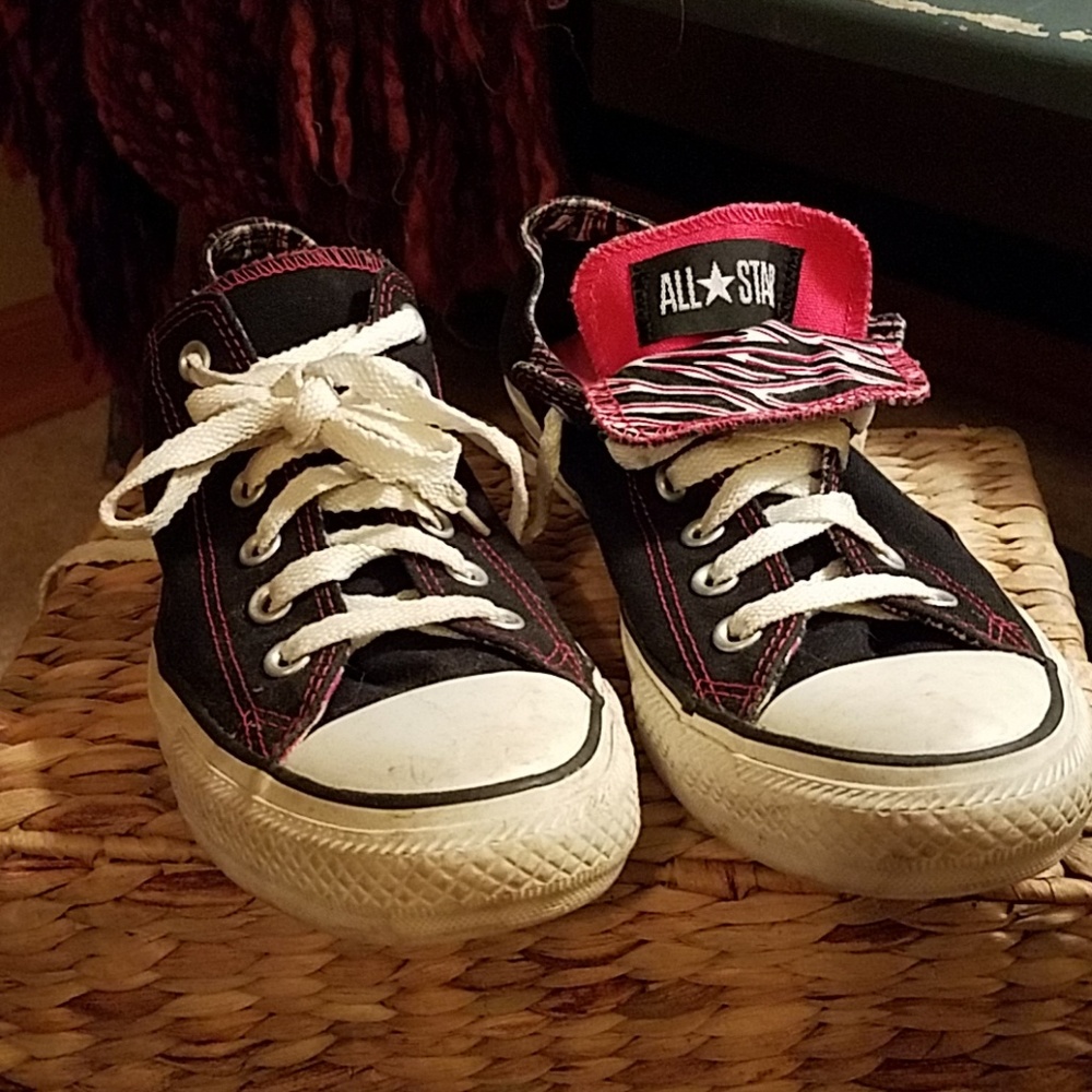 Converse Sneakers Black and Pink Size 9